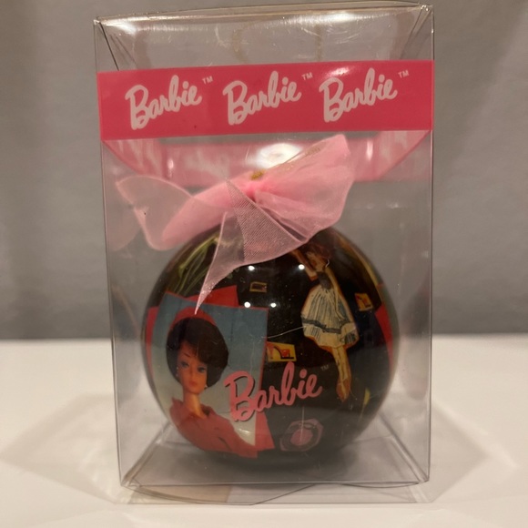 Vintage Barbie 1996 Christmas Ornament- Jackie O - Picture 2 of 5